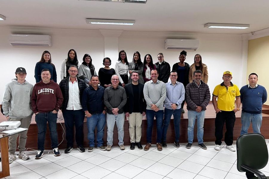 curso-farmacia-lucrativa-leva-gestao-marketing-e-inovacao-a-telemaco-borba